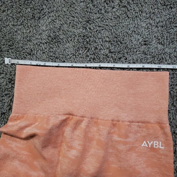 Aybl Seamless Leggings Camo Peach Weightless - Size XS - Picture 5 of 9